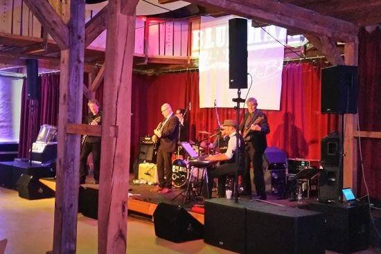 Blue Haze Trabitz Lumperer Hall 2017